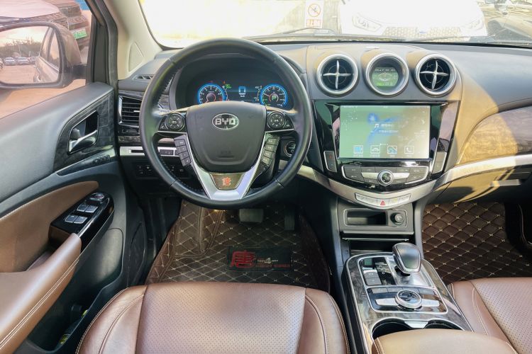Used BYD Tang New Energy 2015 2.0T Four-Wheel-Drive Flagship Model Steering Wheel