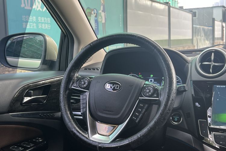 Used BYD Tang New Energy 2015 2.0T Four-Wheel-Drive Flagship Model Steering Wheel