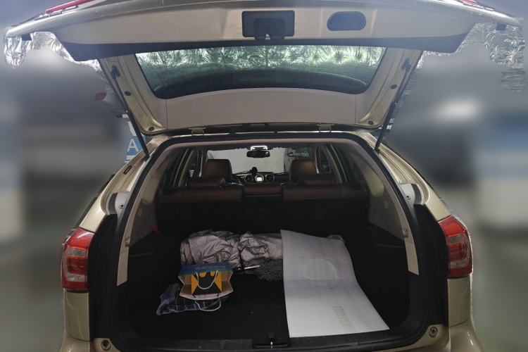 Used BYD Tang New Energy 2015 2.0T Four-Wheel-Drive Flagship Model Trunk