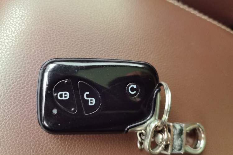 Used BYD Tang New Energy 2015 2.0T Four-Wheel-Drive Flagship Model Vehicle Key