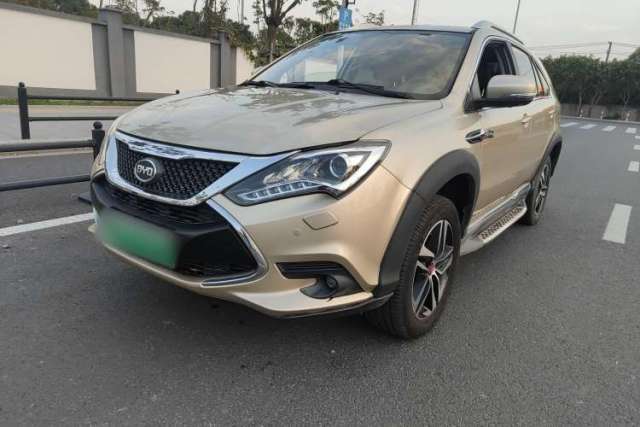 Used BYD Tang New Energy 2015 2.0T Four-Wheel-Drive Flagship Model