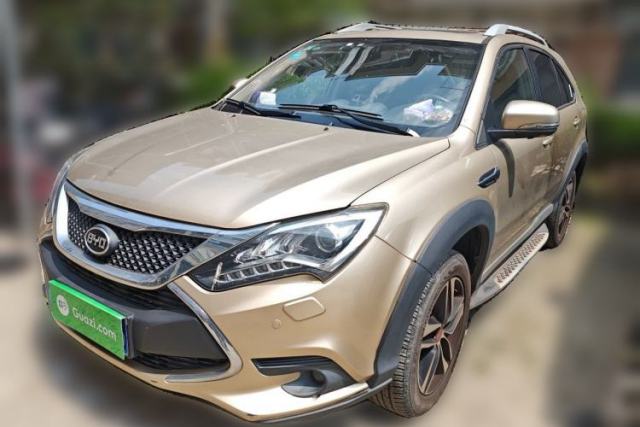 Used BYD Tang New Energy 2015 2.0T Four-Wheel-Drive Flagship Model