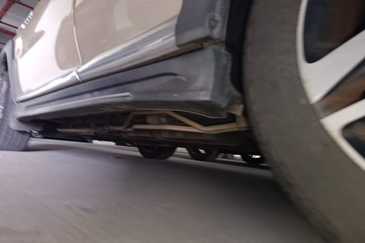 Used BYD Tang New Energy 2015 2.0T Four-Wheel-Drive Flagship Model Chassis Rear Left