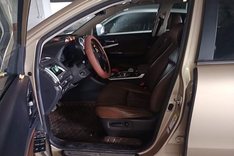 Used BYD Tang New Energy 2015 2.0T Four-Wheel-Drive Flagship Model Left Front Seat