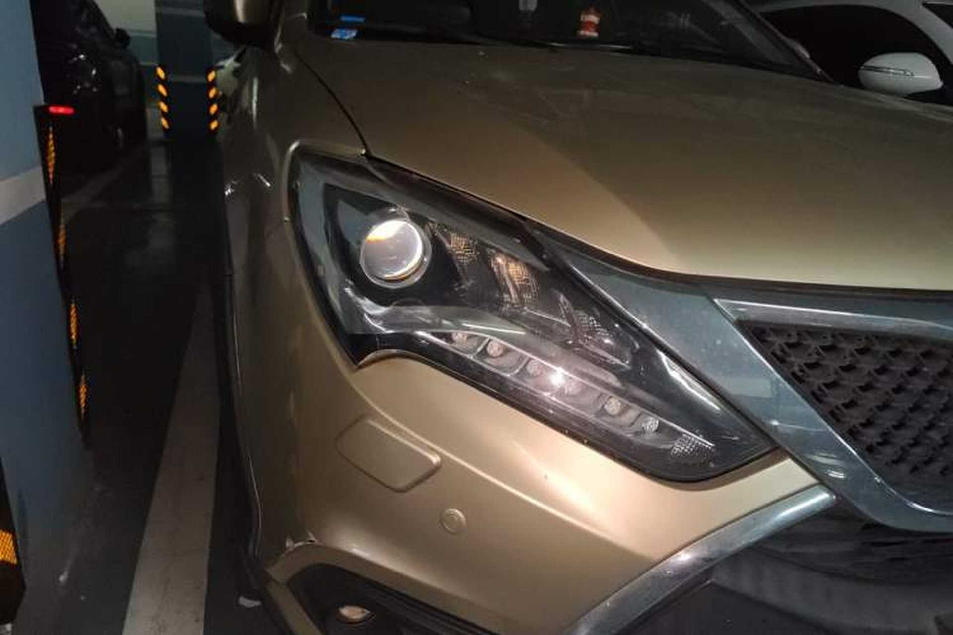 Used BYD Tang New Energy 2015 2.0T Four-Wheel-Drive Flagship Model Right Front Headlight