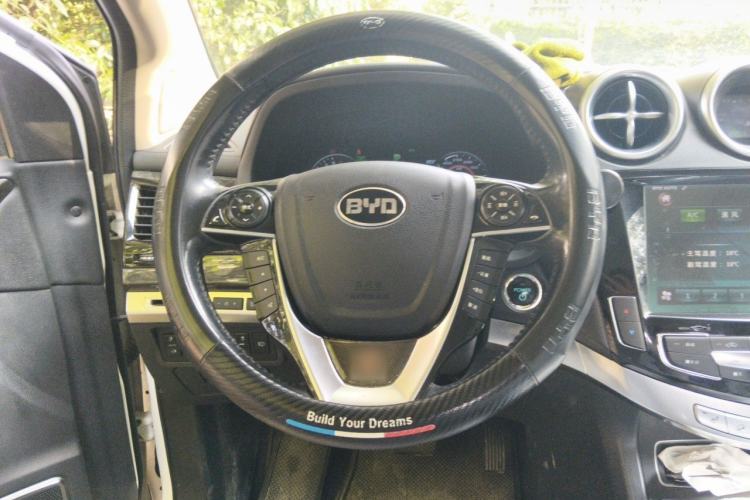 Used BYD Tang New Energy 2015 2.0T Four-Wheel-Drive Flagship Model Steering Wheel