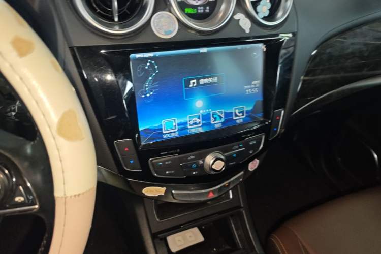Used BYD Tang New Energy 2015 2.0T Four-Wheel-Drive Flagship Model Audio And AC Panel