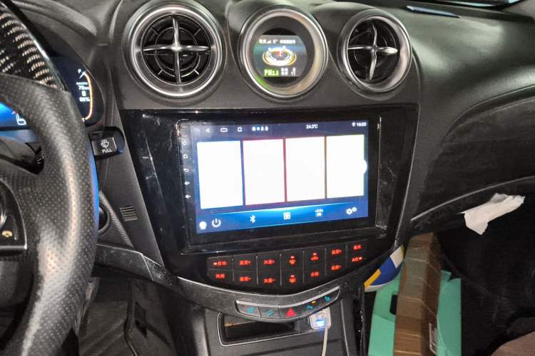 Used BYD Tang New Energy 2015 2.0T Four-Wheel-Drive Flagship Model Audio And AC Panel