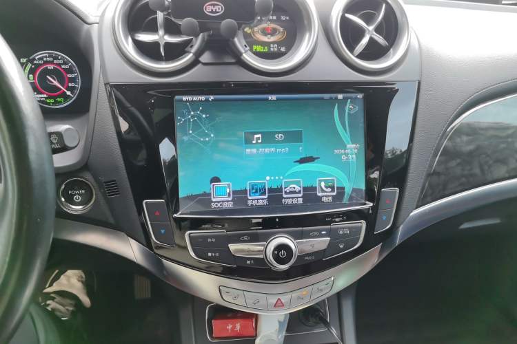 Used BYD Tang New Energy 2015 2.0T Four-Wheel-Drive Flagship Model Audio And AC Panel