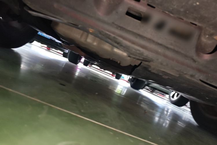 Used BYD Tang New Energy 2015 2.0T Four-Wheel-Drive Flagship Model Chassis Front