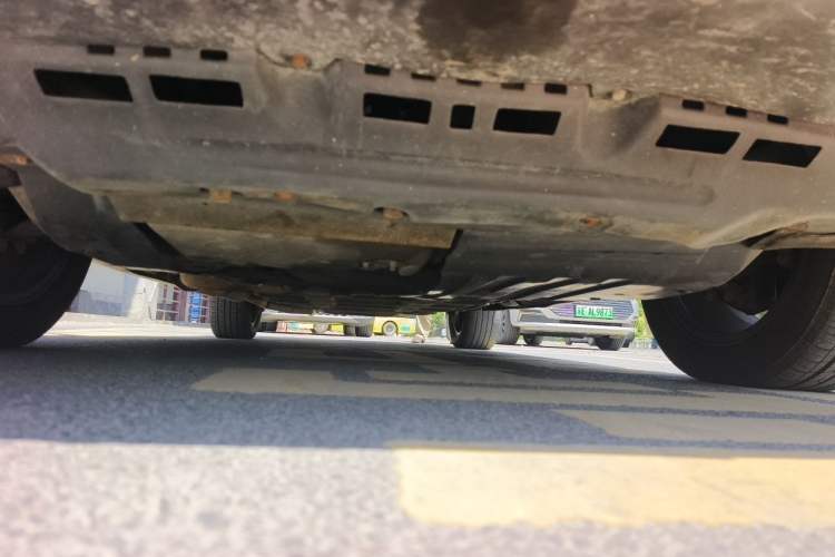 Used BYD Tang New Energy 2015 2.0T Four-Wheel-Drive Flagship Model Chassis Front