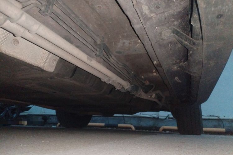 Used BYD Tang New Energy 2015 2.0T Four-Wheel-Drive Flagship Model Chassis Front Left