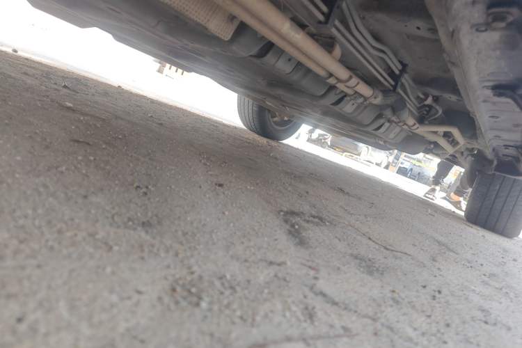 Used BYD Tang New Energy 2015 2.0T Four-Wheel-Drive Flagship Model Chassis Front Left