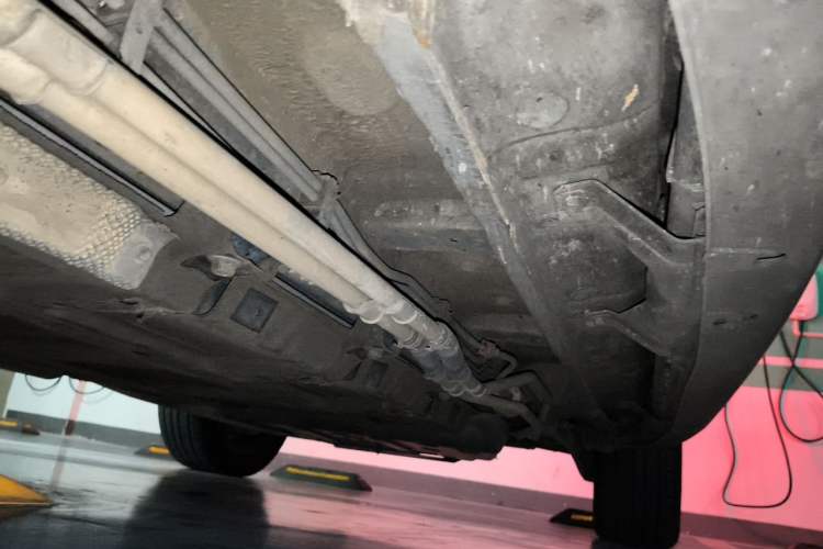 Used BYD Tang New Energy 2015 2.0T Four-Wheel-Drive Flagship Model Chassis Front Left