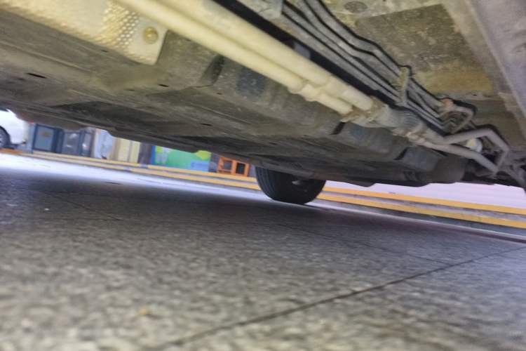 Used BYD Tang New Energy 2015 2.0T Four-Wheel-Drive Flagship Model Chassis Front Left