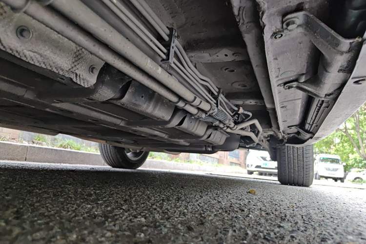 Used BYD Tang New Energy 2015 2.0T Four-Wheel-Drive Flagship Model Chassis Front Left