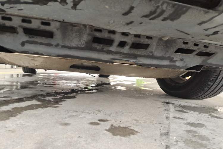 Used BYD Tang New Energy 2015 2.0T Four-Wheel-Drive Flagship Model Chassis Front