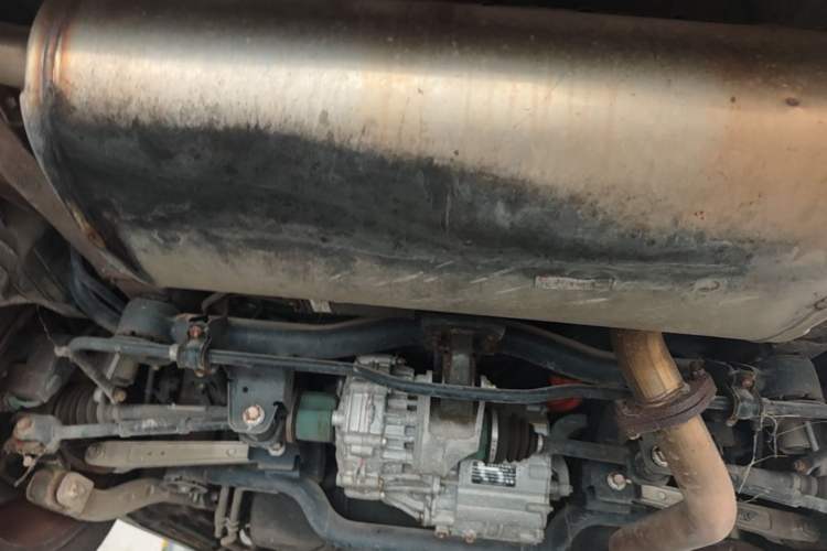 Used BYD Tang New Energy 2015 2.0T Four-Wheel-Drive Flagship Model Chassis Rear