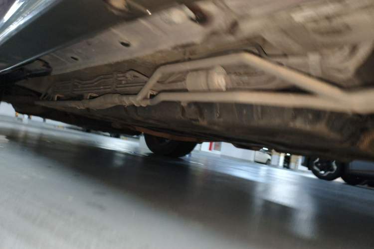 Used BYD Tang New Energy 2015 2.0T Four-Wheel-Drive Flagship Model Chassis Rear Left