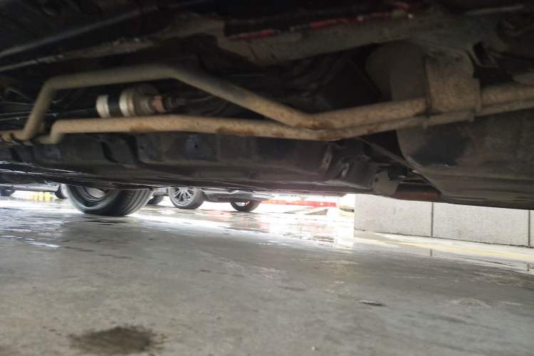 Used BYD Tang New Energy 2015 2.0T Four-Wheel-Drive Flagship Model Chassis Rear Left