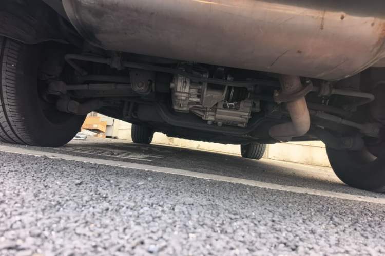 Used BYD Tang New Energy 2015 2.0T Four-Wheel-Drive Flagship Model Chassis Rear