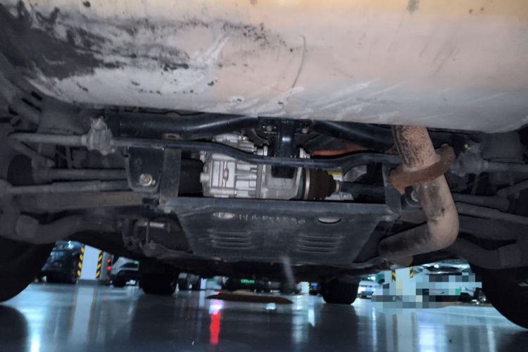 Used BYD Tang New Energy 2015 2.0T Four-Wheel-Drive Flagship Model Chassis Rear