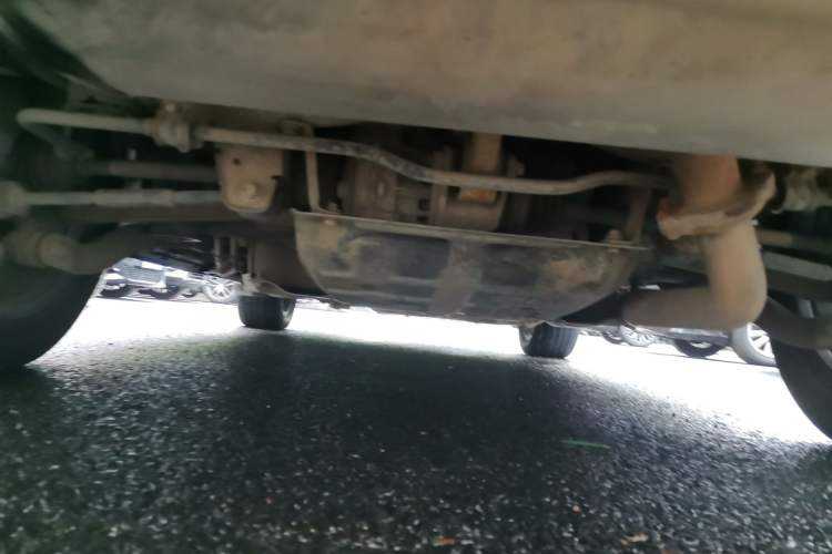 Used BYD Tang New Energy 2015 2.0T Four-Wheel-Drive Flagship Model Chassis Rear