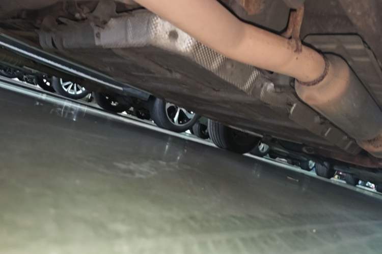 Used BYD Tang New Energy 2015 2.0T Four-Wheel-Drive Flagship Model Chassis Rear Right