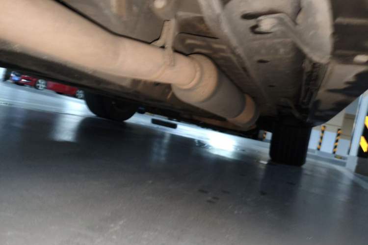 Used BYD Tang New Energy 2015 2.0T Four-Wheel-Drive Flagship Model Chassis Rear Right