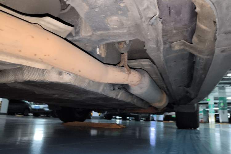 Used BYD Tang New Energy 2015 2.0T Four-Wheel-Drive Flagship Model Chassis Rear Right
