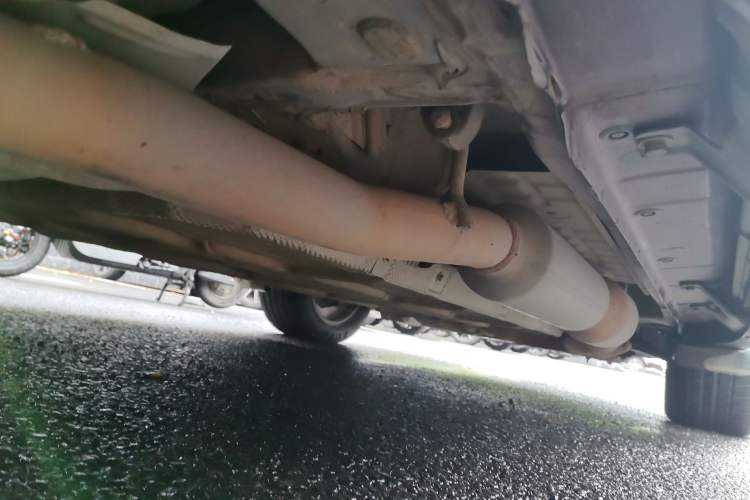 Used BYD Tang New Energy 2015 2.0T Four-Wheel-Drive Flagship Model Chassis Rear Right
