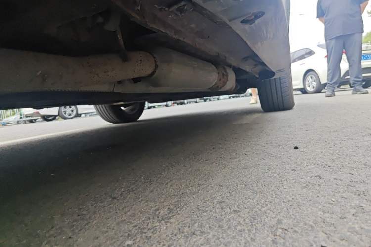 Used BYD Tang New Energy 2015 2.0T Four-Wheel-Drive Flagship Model Chassis Rear Right