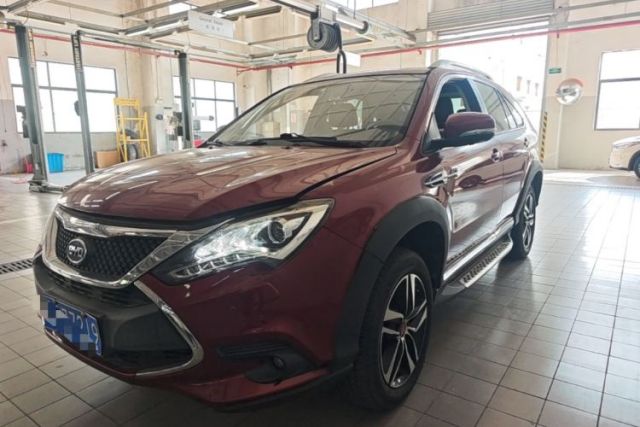Used BYD Tang New Energy 2015 2.0T Four-Wheel-Drive Flagship Model