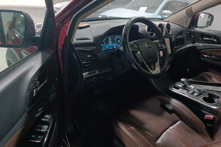 Used BYD Tang New Energy 2015 2.0T Four-Wheel-Drive Flagship Model Driver Seat