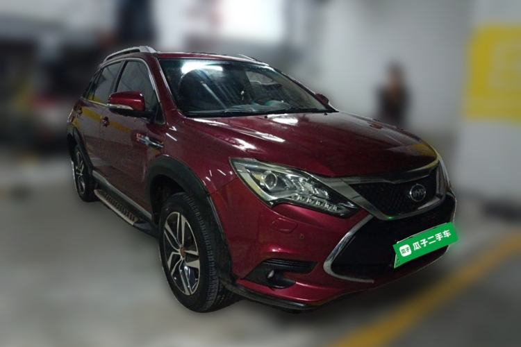 Used BYD Tang New Energy 2015 2.0T Four-Wheel-Drive Flagship Model Front Right 45 Deg