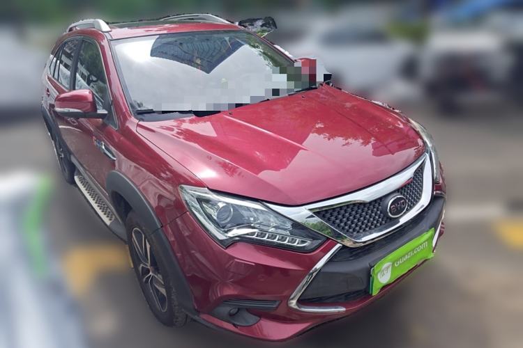 Used BYD Tang New Energy 2015 2.0T Four-Wheel-Drive Flagship Model Front Right 45 Deg