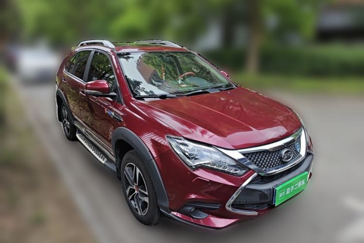 Used BYD Tang New Energy 2015 2.0T Four-Wheel-Drive Flagship Model Front Right 45 Deg
