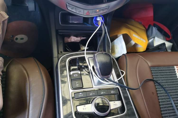 Used BYD Tang New Energy 2015 2.0T Four-Wheel-Drive Flagship Model Gear Lever