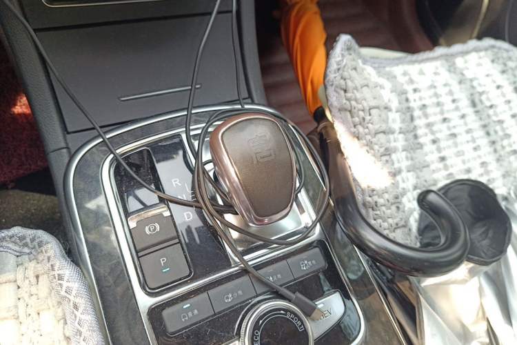 Used BYD Tang New Energy 2015 2.0T Four-Wheel-Drive Flagship Model Gear Lever