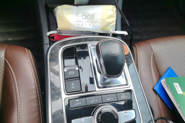 Used BYD Tang New Energy 2015 2.0T Four-Wheel-Drive Flagship Model Gear Lever