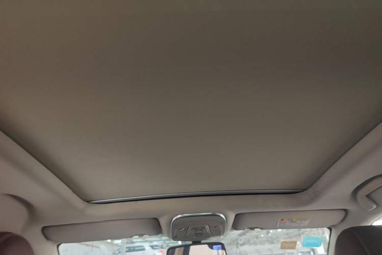 Used BYD Tang New Energy 2015 2.0T Four-Wheel-Drive Flagship Model Headliner
