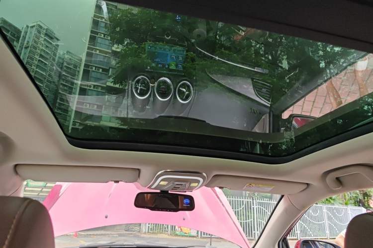 Used BYD Tang New Energy 2015 2.0T Four-Wheel-Drive Flagship Model Headliner