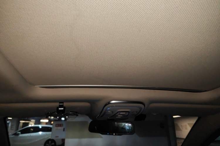 Used BYD Tang New Energy 2015 2.0T Four-Wheel-Drive Flagship Model Headliner
