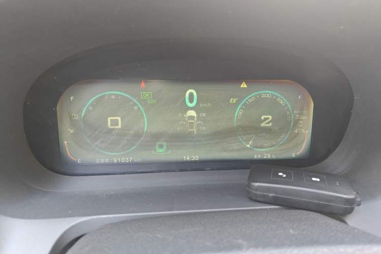 Used BYD Tang New Energy 2015 2.0T Four-Wheel-Drive Flagship Model Instrument Cluster