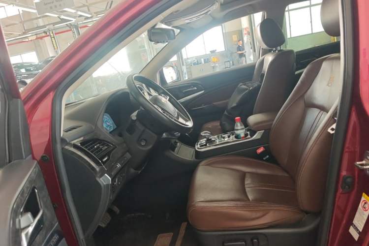 Used BYD Tang New Energy 2015 2.0T Four-Wheel-Drive Flagship Model Left Front Seat