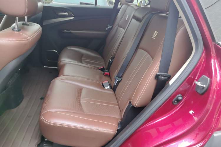 Used BYD Tang New Energy 2015 2.0T Four-Wheel-Drive Flagship Model Left Rear Seat