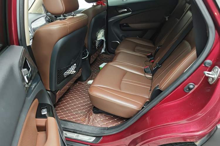 Used BYD Tang New Energy 2015 2.0T Four-Wheel-Drive Flagship Model Left Rear Seat