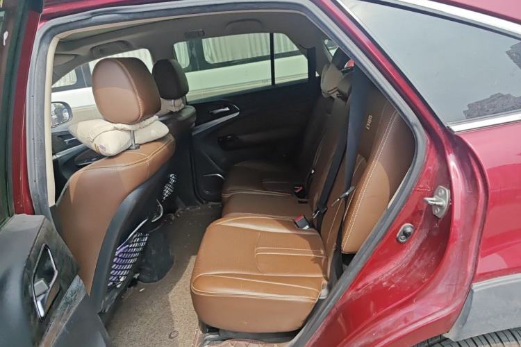 Used BYD Tang New Energy 2015 2.0T Four-Wheel-Drive Flagship Model Left Rear Seat