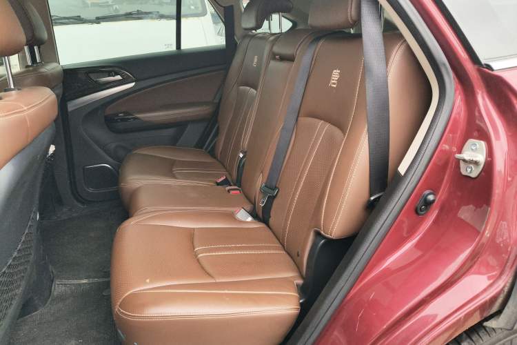Used BYD Tang New Energy 2015 2.0T Four-Wheel-Drive Flagship Model Left Rear Seat
