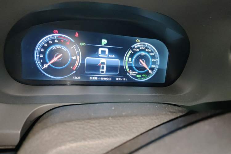 Used BYD Tang New Energy 2015 2.0T Four-Wheel-Drive Flagship Model Odometer Close Up